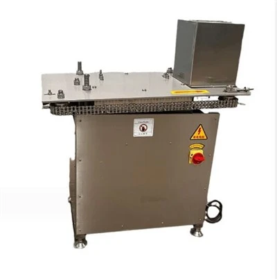 Máquina deshuesadora de muslos de pollo